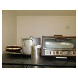 TOASTER OVEN, FLASK, CANNING POT