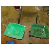 SCOTTS PULL BEHIND SPREADER, PUSH SPREADER