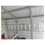 WERNER 300 LB. LADDER