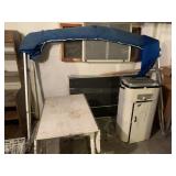 BOAT BIMINI TOP VERY NICE CONDITION 69" H CENTER