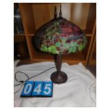 METAL BASE TABLE LAMP WITH FAUX LEADED SHADE