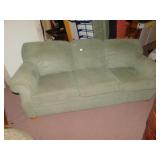 FLEX STEEL LOVE SEAT, 66" WIDE X 35" DEEP X 33"