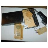 SINGER SEWING MACHINE SHEARS IN BOX