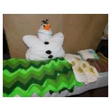 PILLOW PET, TOWELS, AFGHAN