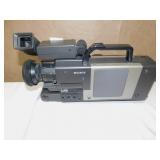 SONY VIDEO 8 PRO AUTO FOCUS CCD-V110 WITH CHARGER