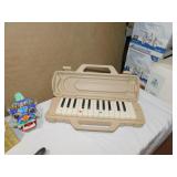 YAMAHA TOY PIANO; TOYS; ETC.