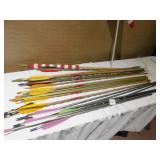 ASSORTED ARROWS; ARROW HOLDER; AMERICAN FLAG FOR