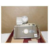 POLAROID 800 WITH CASE AND WINK LIGHT