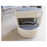 STEP STOOL