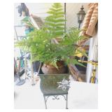 METAL PLANTER, ARTIFICIAL FERN