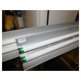 PAIR OF HANGING LIGHTS 4 FT LN