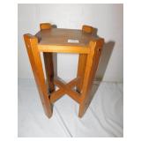 PLANT STAND 16" H X 8" SQUARE PINE