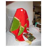 LAUNDRY BASKET FOLDING AND TREE SKIRT, CONTROL