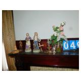 PORCELAIN FIGURES, FLOWERS LANTERN MUSIC BOX