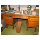 OAK VINTAGE DESK MISSING DRAWER FRONT 31" H X 51"