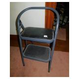 FOLDING STEP STOOL