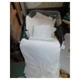 TOTE W/ LINENS & TOWELS