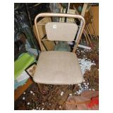 SET OF 4 FOLDING CHAIRS