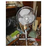 FLOOR FAN