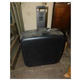 SUITCASE HARD CASE ON WHEELS