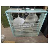 BOX FAN
