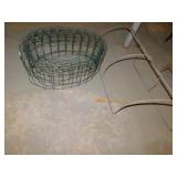 MEAL FENCING AND SMALL GREENHOUSE TOP FOR BEDS