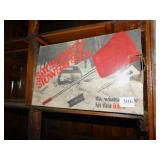 SNOW AWAY KIT FOLDING SHOVEL