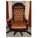 HENREDON EXECUTIVE HIGH BACK LEATHER CHAIR CARVED