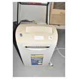 ROYAL PAPER SHREDDER