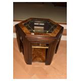 GLASS TOP OCTAGON 25" - TWO TIER 22" H W/ WATER