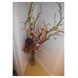 CLEAR GLASS VASE W/ ARTIFICIAL FLOWERS