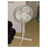 WHITE OSCILLATING FAN
