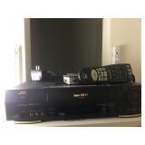 JVC VHS PLAYER W/ REMOTE