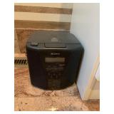 SONY RADIO/CD PLAYER