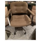 ROLLING OFFICE CHAIR