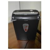 PAPER SHREDDER 8 SHEET
