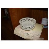 LENOX OPEN WEAVE DESIGN BOWL W BOX