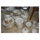 LENOX CHINA {SPECIAL} DINNER PLATES 14 10 BUTTER