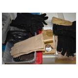 GROUP OF LADIES GLOVES