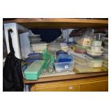 GROUP OF ASSORTED KITCHEN ITEMS