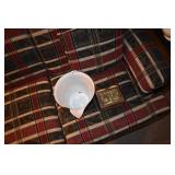 UNIQUE POT AND COVERED BOX