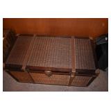 STORAGE TRUNK WITH LATCHES 38W 18H