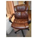 LEATHER OFFICE CHAIR ADJUSTABLE