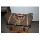 WICKER BASKET TOTE LOCKING