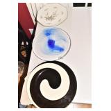 ORIENTAL PLATE, ART GLASS AND SWIRL DESIGN
