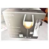 MIKASA NEW BOX OF SIX WHITE WINE GLASSES
