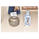 CERAMIC SNUFF BOTTLE ORIENTAL 3" WHICH TURNS, 2"H