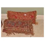 TWO ACCENT PILLOWS WITH FRINGE
