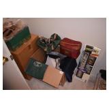 TRAVEL BAGS INCLUDING IZOD, JAGUAR TRAIN CASE,