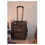 SUITCASE PANAMA JACK ON WHEELS LIKE NEW